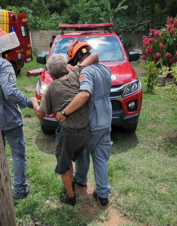 Homem foi resgatado após dois dias perdidos em uma Área de mata em Jacareí 