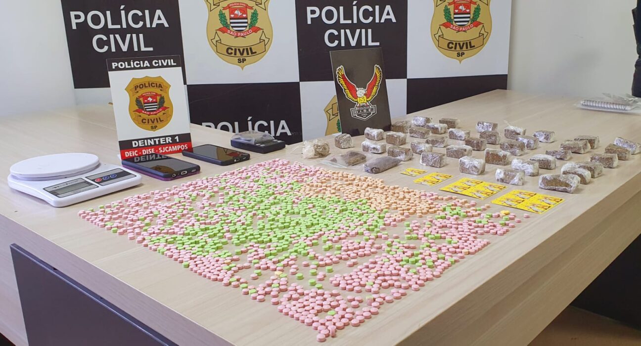 Irmãos são presos por armazenar drogas em São José dos Campos
