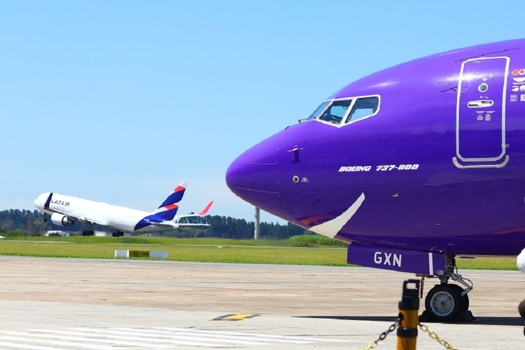 Ministro faz visita técnica ao aeroporto de São José