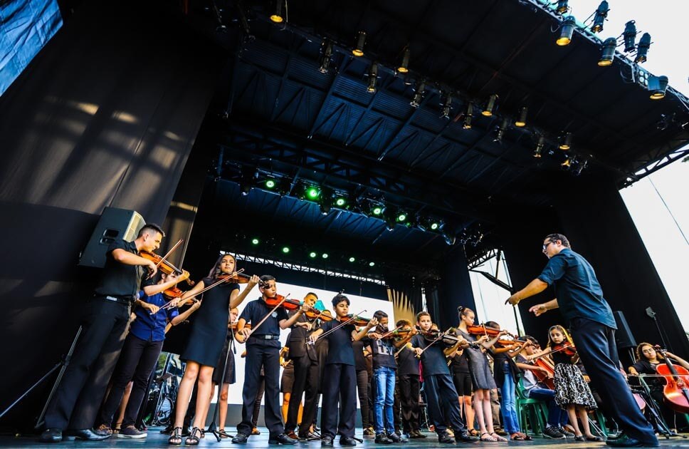 integrantes da orquestra orion. APM São José dos Campos inaugura nesta quinta-feira (7), Exposição Abstrações, na Casa do Médico