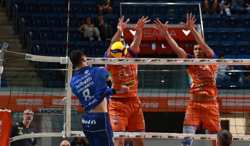 Vôlei São José x Joinville jogaram na última terça-feira (26), na Farma Conde Arena, pela última rodada da primeira fase da Superliga Nacional 23/24