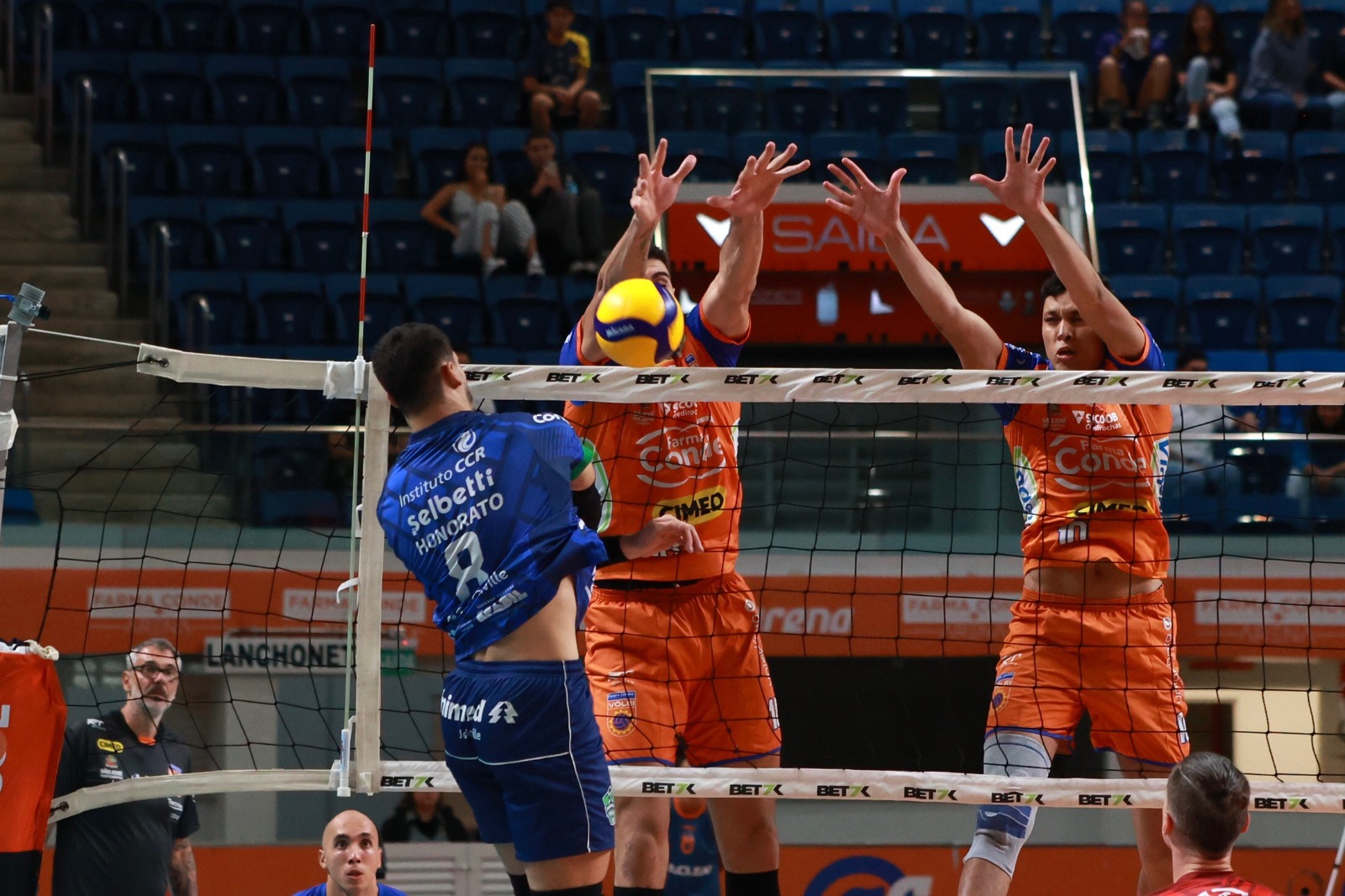 Vôlei São José x Joinville jogaram na última terça-feira (26), na Farma Conde Arena, pela última rodada da primeira fase da Superliga Nacional 23/24