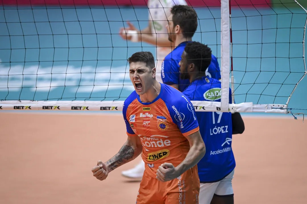 Jogo entre Vôlei São José x Sada Cruzeiro no primeiro turno da Superliga Nacional 2023/2024