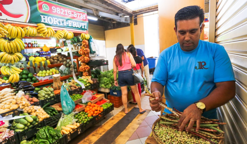 Confira o que abre e o que fecha em São José e Jacareí neste feriado
