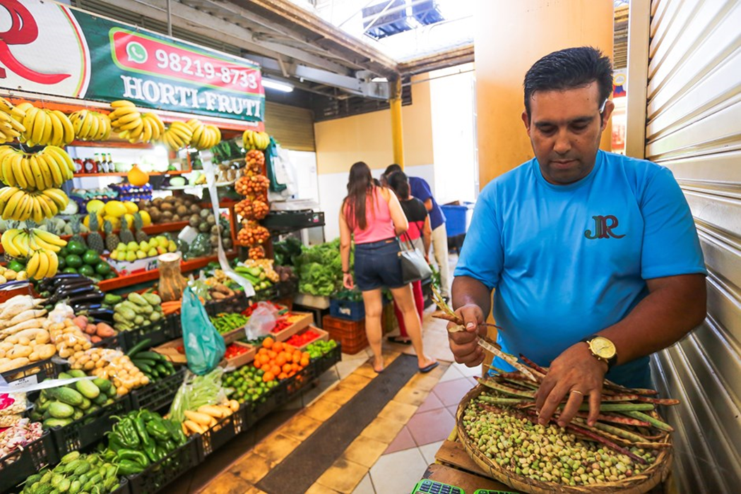 Confira o que abre e o que fecha em São José e Jacareí neste feriado