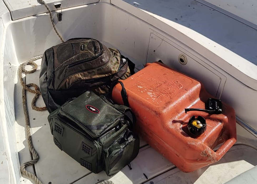 Bombeiros retomam buscas por pescadores em Ilhabela