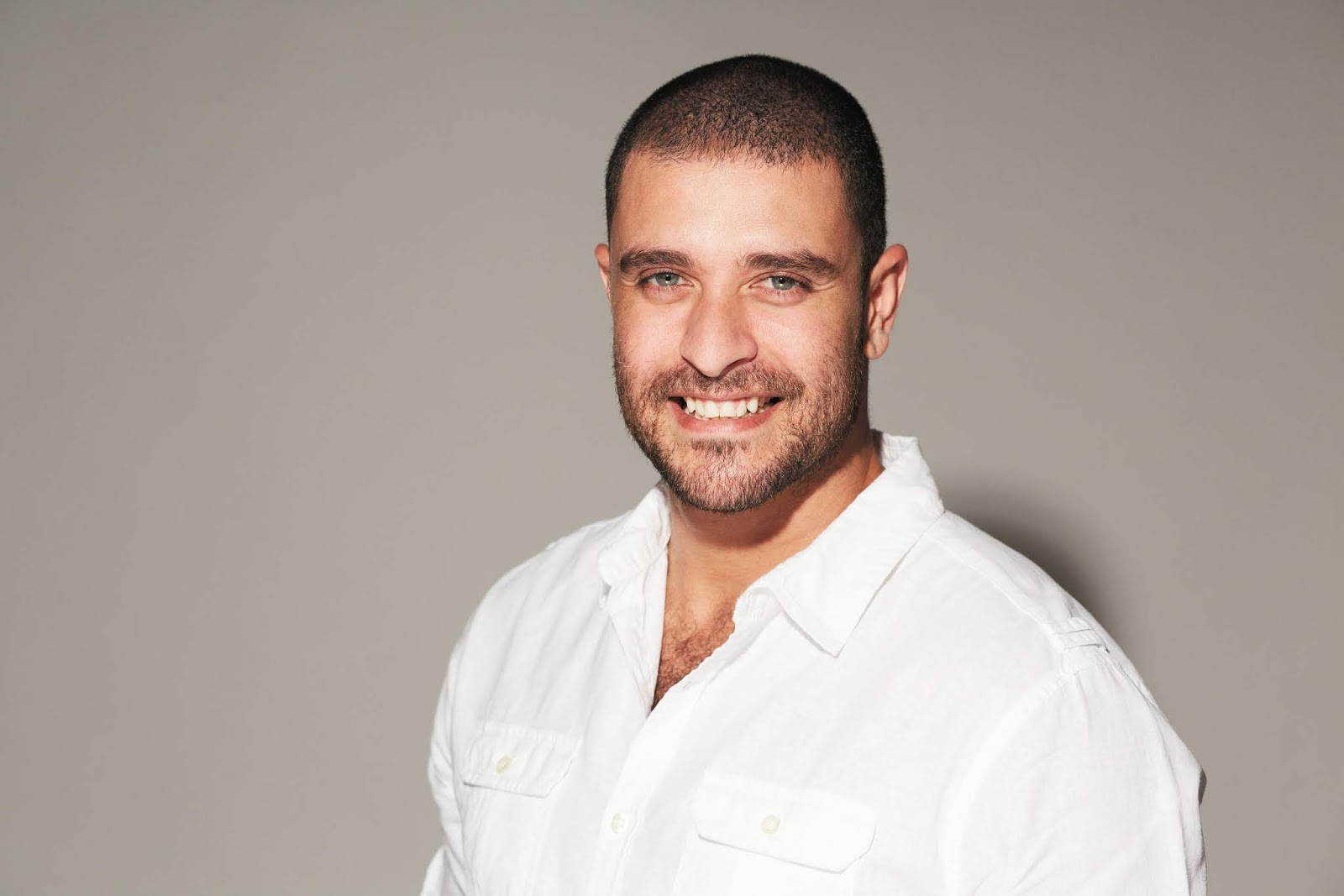 Show de Diogo Nogueira no aniversário de 167 anos de Caraguatatuba é o principal destaque da Agenda Cultural no Vale deste final de semana