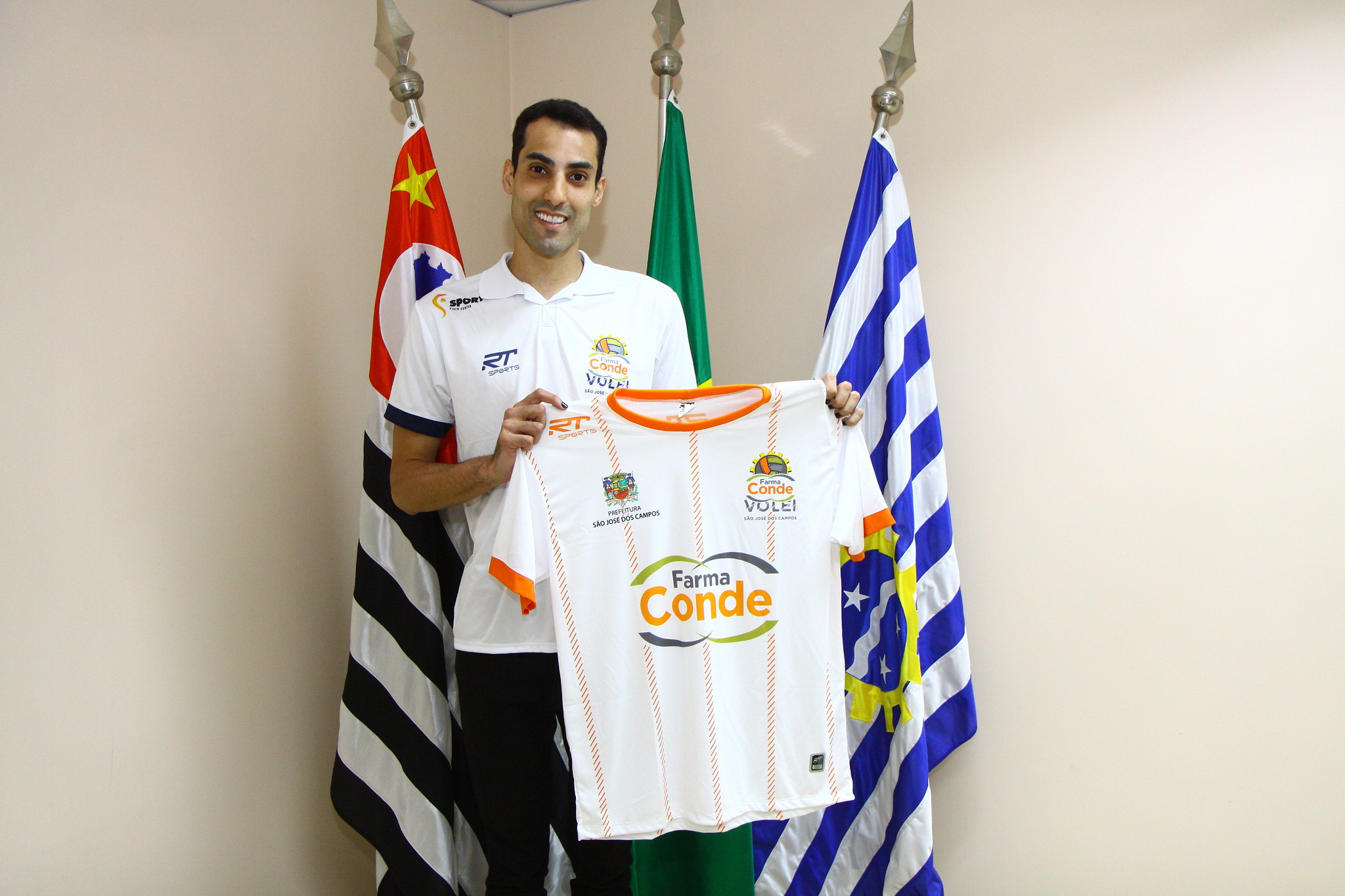 Douglas Souza defende as cores do Vôlei São José desde a temporada 2022/2023