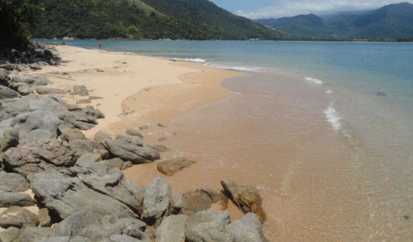 Homem morre afogado na Praia de Maranduba em Ubatuba, SP