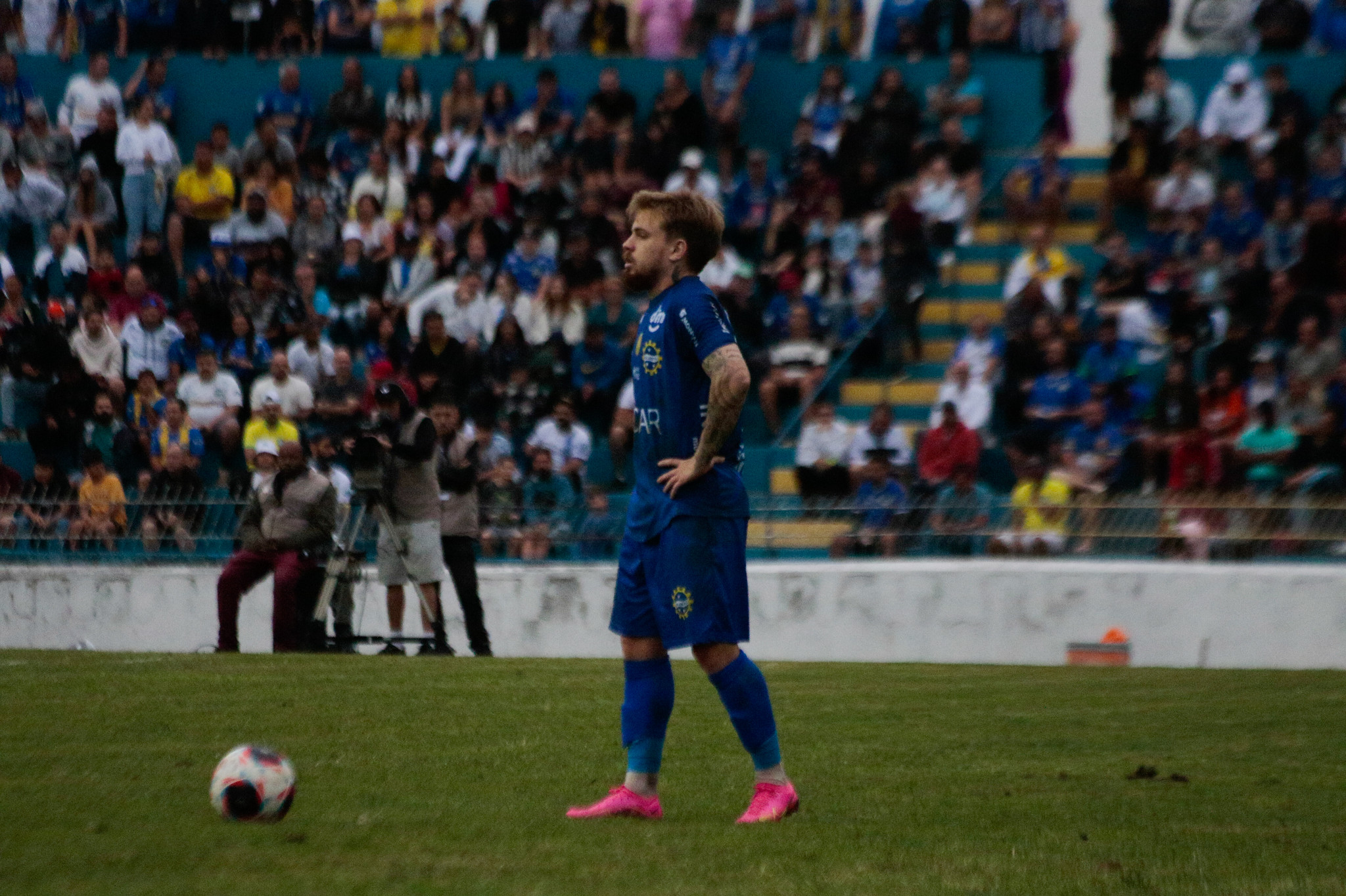 Nicholas em ação pelo São José EC durante a final da Copa Paulista 2023
