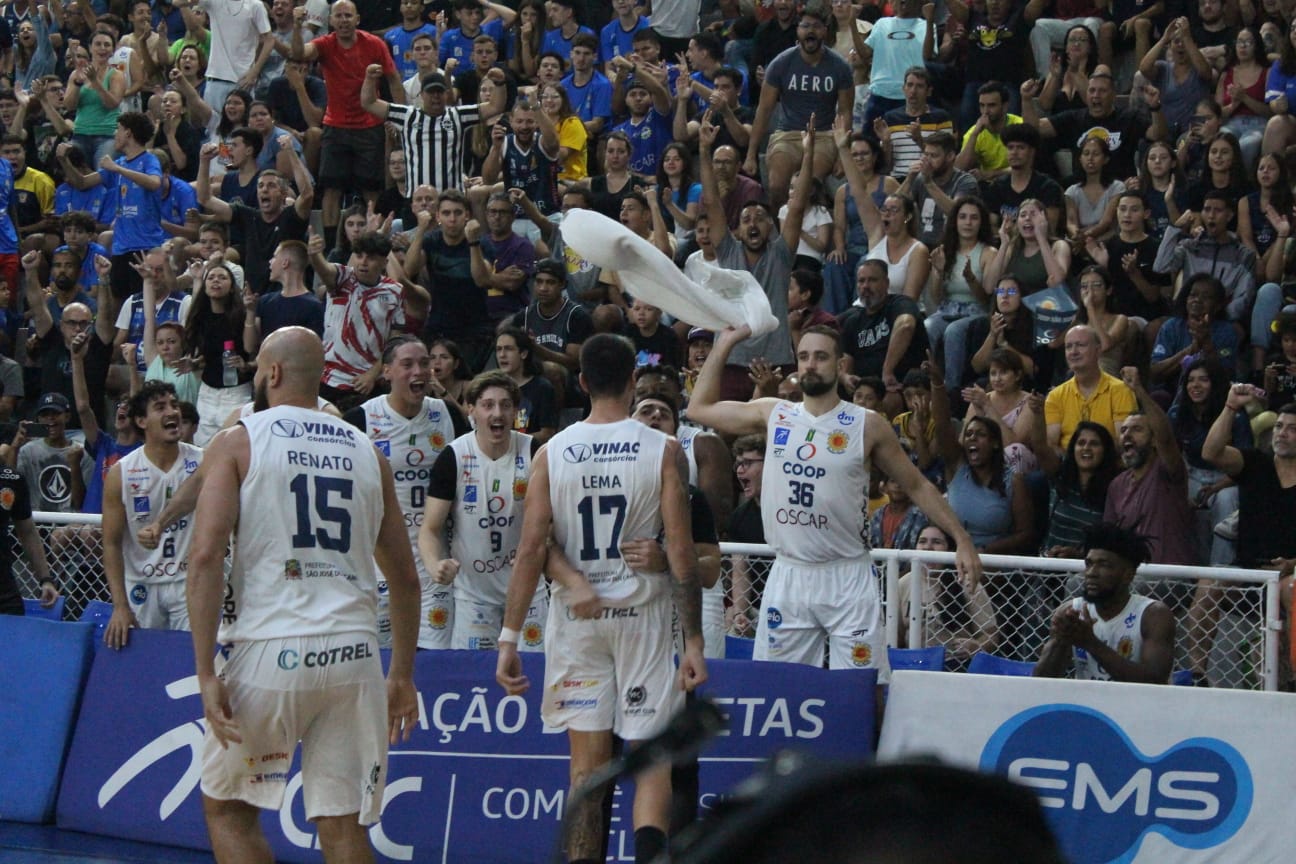 “balanço é positivo”, diz Inácio sobre temporada 2023/2024 do São José Basketball
