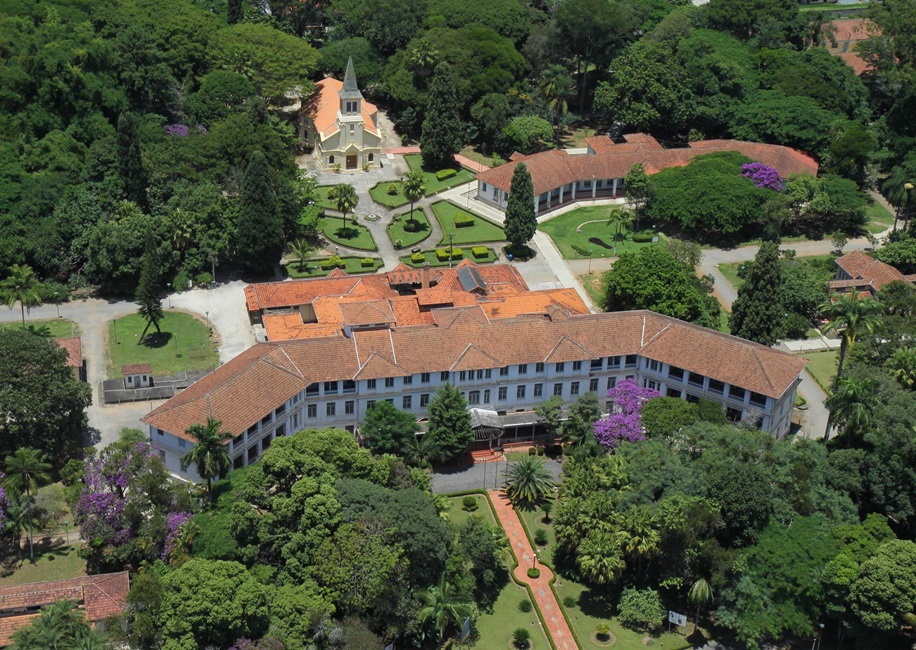 Vista aérea do Parque Vicentina Aranha. 100 anos do Parque Vicentina Aranha: Restauração do Pavilhão Central tem campanha na Internet