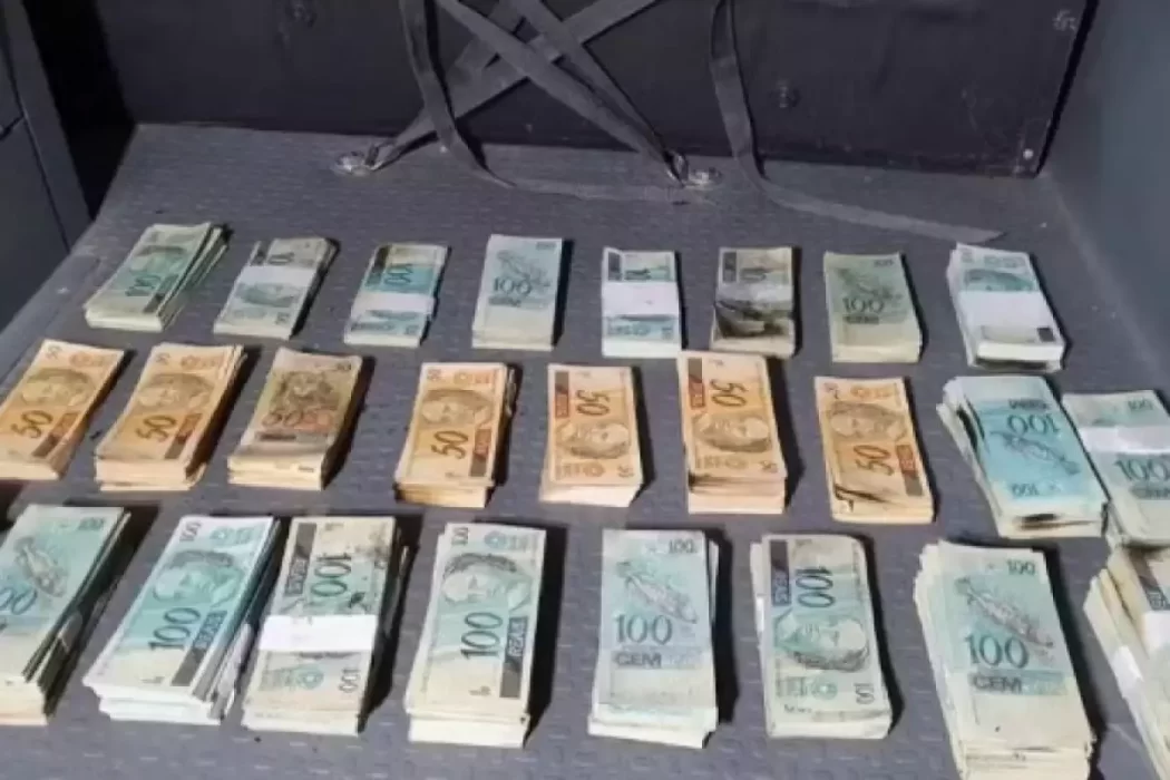 Casal é preso com mais de R$300 mil em notas falsas em Pinda