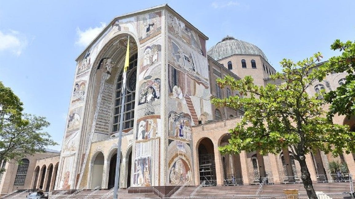 Domingo de Páscoa atrai fiéis à Canção Nova e ao Santuário de Aparecida; veja a programação