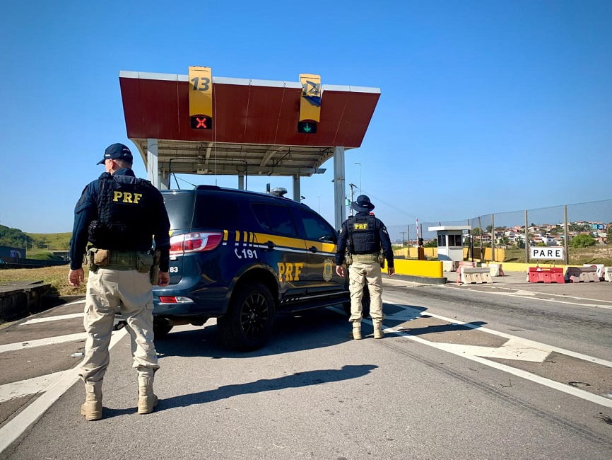 PRF resgata criança com síndrome de Down perdida na Dutra, em Jacareí
