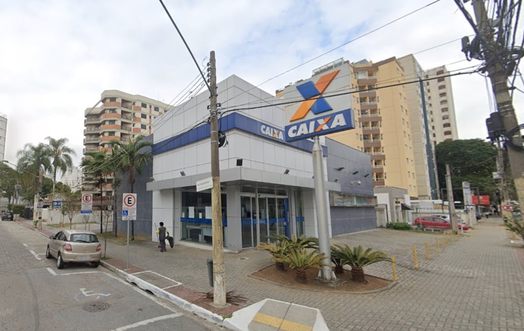 agência da caixa econômica federal em sjc. Homem é preso por tentar furtar banco em São José