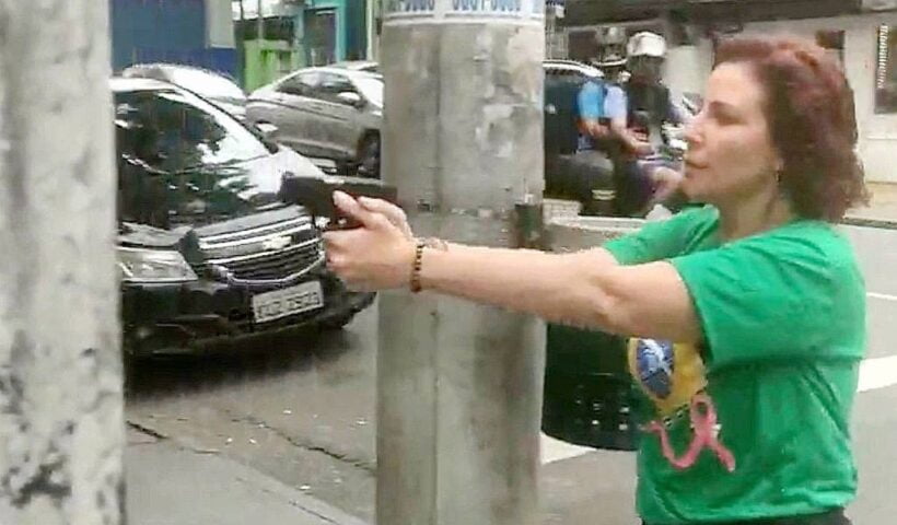 carla zambelli armada. MP demente pedido de condenação de jornalista perseguido por Carla Zambelli com arma