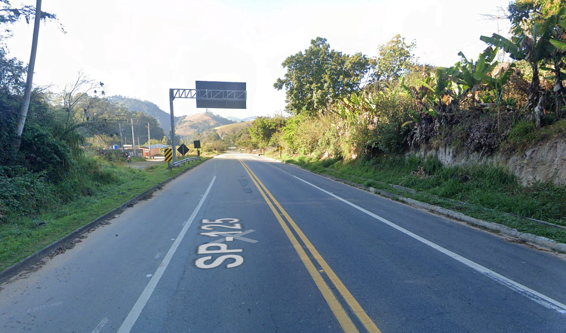 Servidor de Ubatuba morre em acidente de carro na rodovia Oswaldo Cruz