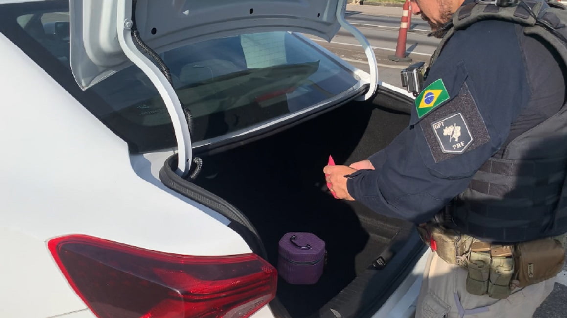Homem é flagrado transportando ecstasy na Dutra, em Jacareí