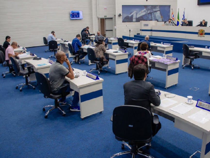 Câmara de SJC aprova moção de apoio a PL antiaborto