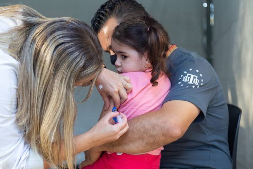 Casos de coqueluche têm alta de 768,7% no estado de SP