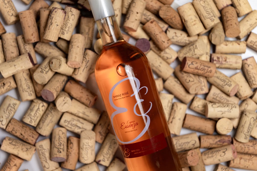 Vinho Rosé da Mantiqueira é eleito o melhor do Brasil pela Decanter 2024