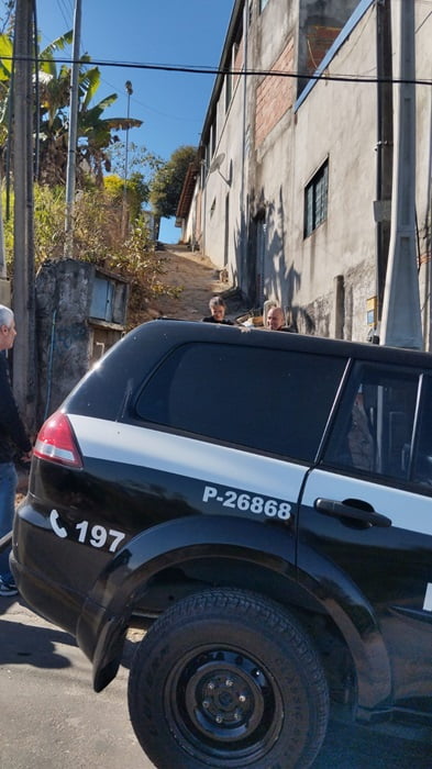 Polícia de São José prende suspeito de homicídios e tráfico em Operação conjunta em Itajubá