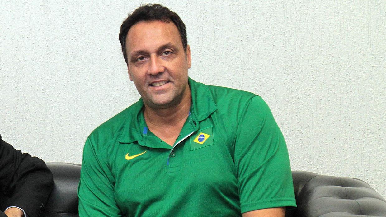 Campeão olímpico de vôlei em 92, Pampa morre de câncer aos 59 anos