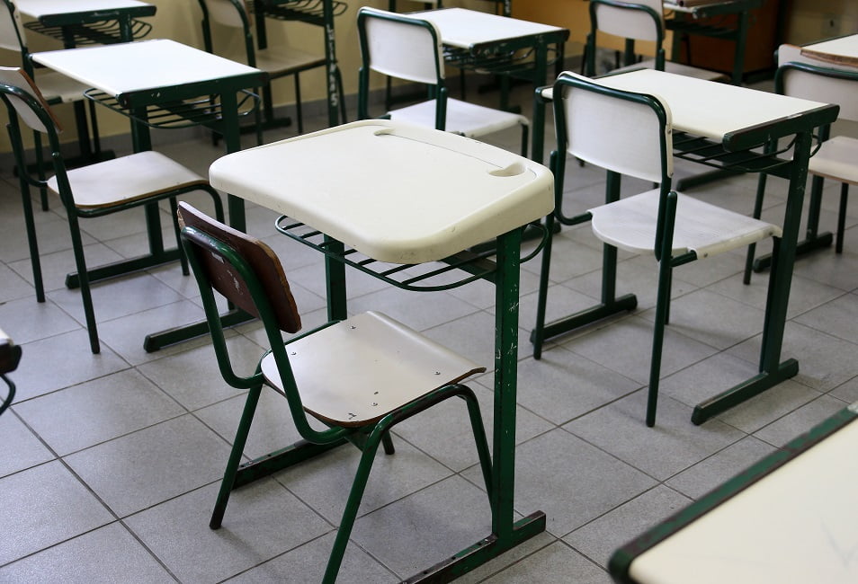 Tarcísio autoriza privatizar administração de escola em SJC