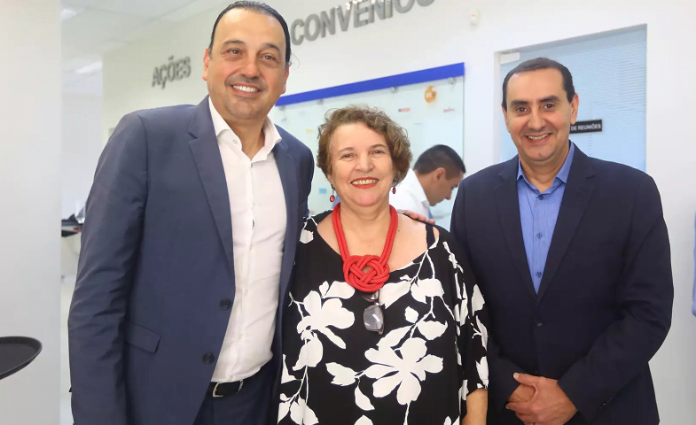 Aconvap recebe Felício para apresentação de novos projetos na RMVALE