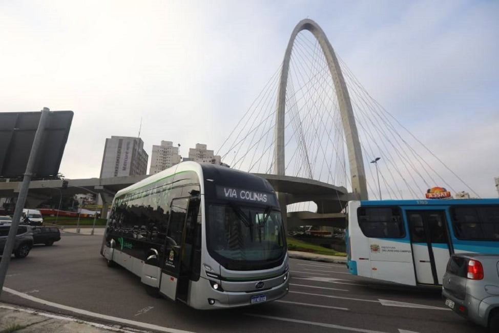 Pela 5ª vez, Urbam publica edital para locação de ônibus elétricos em SJC