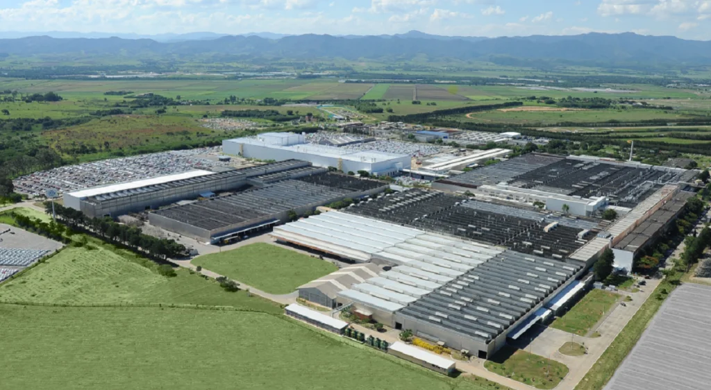 Operário sofre amputação após acidente na fábrica da Volkswagen em Taubaté