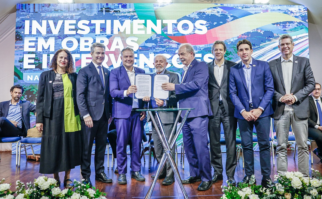 Lula anuncia investimentos em São José com presença do Prefeito Anderson
