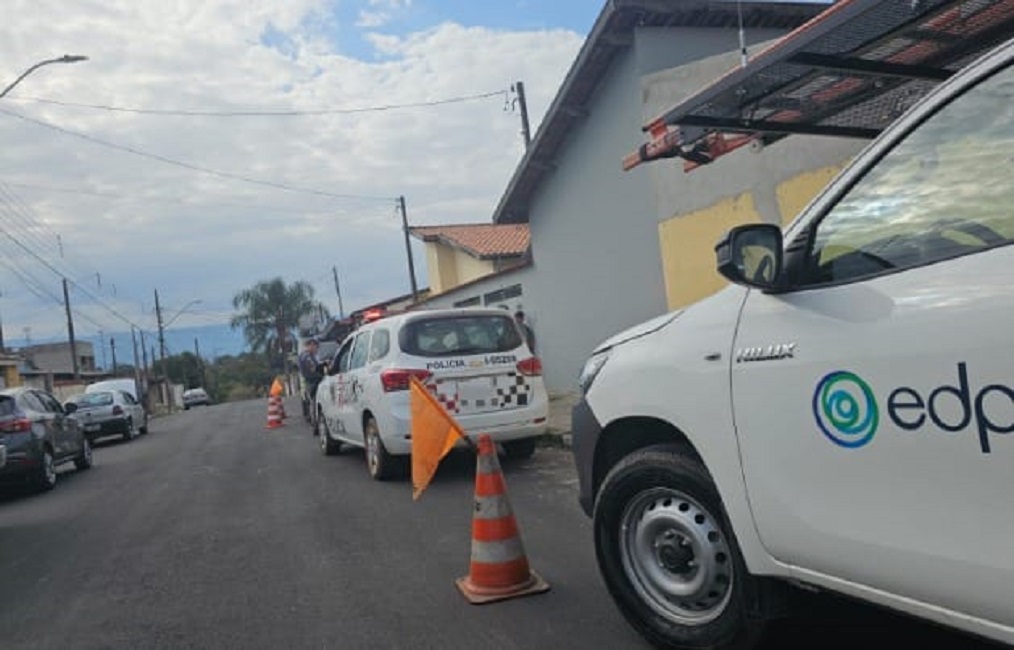 PM flagra furto de energia em mercado e residência em Pindamonhangaba