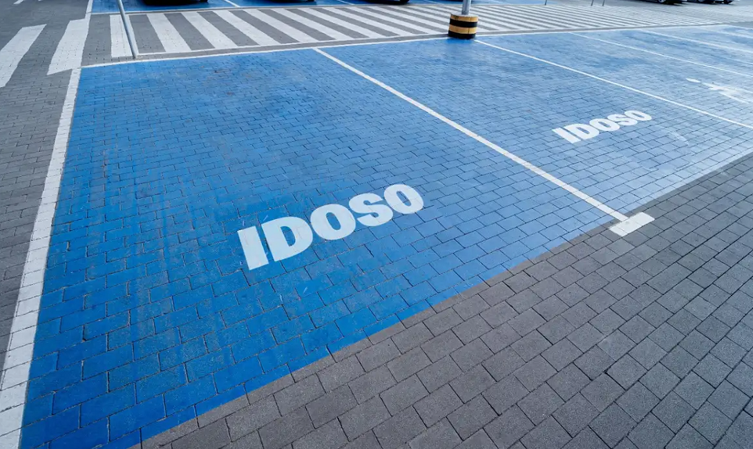 Pinda adere a emissão digital de credenciais de estacionamento para idosos