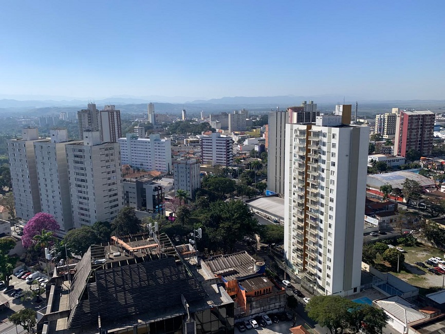 Vista aérea da cidade de São José dos Campos; veja como será a Primavera 2024 - Foto: CBN Vale