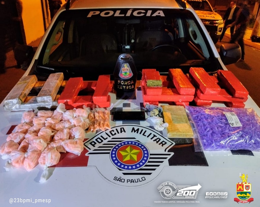 Polícia Militar prende casal com quase 15kg de drogas em Lorena