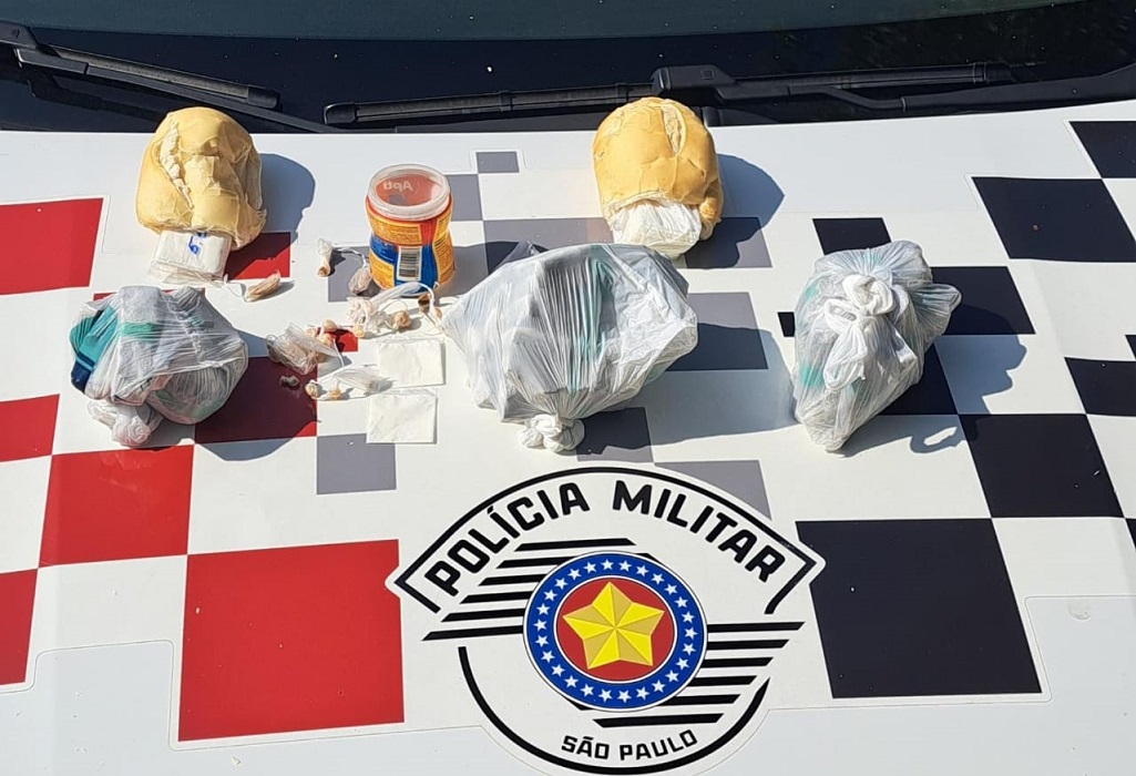 Homem é preso em Paraibuna ao transportar pães com cocaína