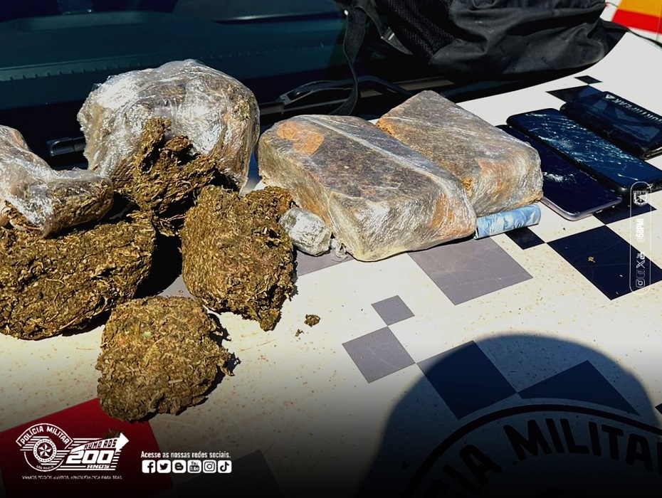 PM prende suspeitos com 1,6 Kg de maconha após fuga e perseguição em São Bento do Sapucaí