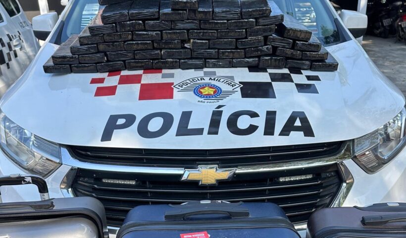 Casal é preso com quase 50 kg de drogas em malas de viagem, em Ubatuba