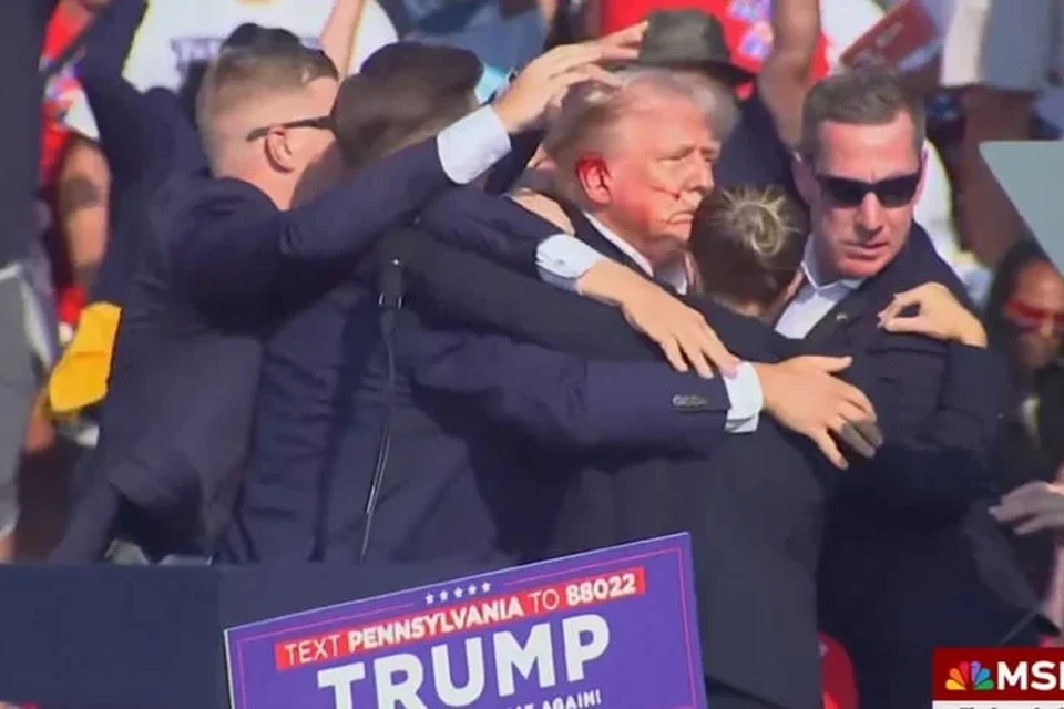 O ex-presidente dos Estados Unidos, Donald Trump, voltou para sua casa em Nova Jersey depois sofrer um atentado em um comício na Pensilvânia.