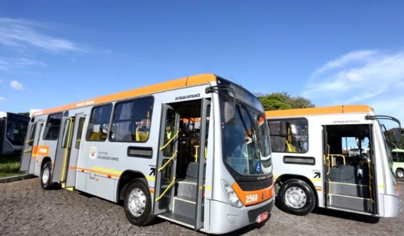 Ônibus vazio. Greve de ônibus é aprovada em Jacareí, Taubaté e São José dos Campos