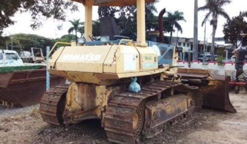 Escavadeira usada. Saiba como vai funcionar o leilão de veículos e equipamentos usados em São José dos Campos
