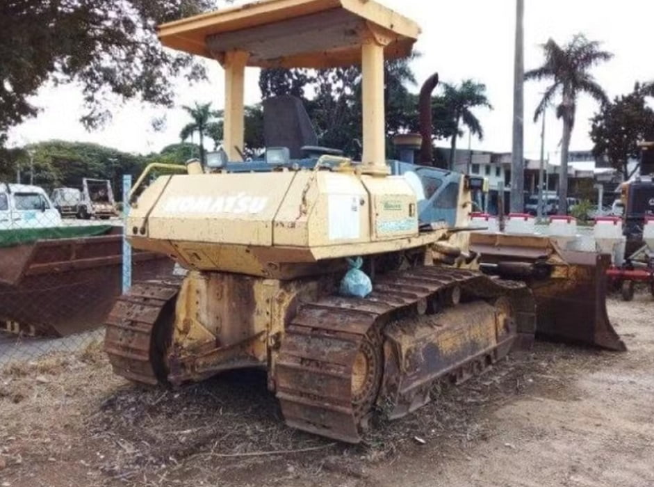 Escavadeira usada. Saiba como vai funcionar o leilão de veículos e equipamentos usados em São José dos Campos