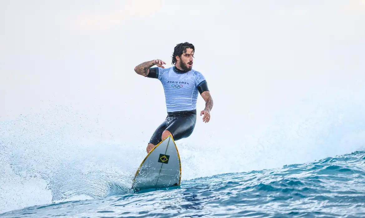 Filipe Toledo avançou para as oitavas de final na repescagem