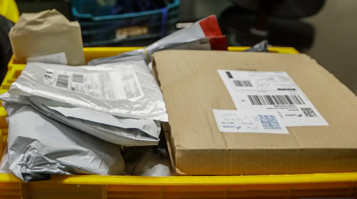 Compras internacionais de até US$ 50: taxa das blusinhas começa a ser cobrada neste sábado