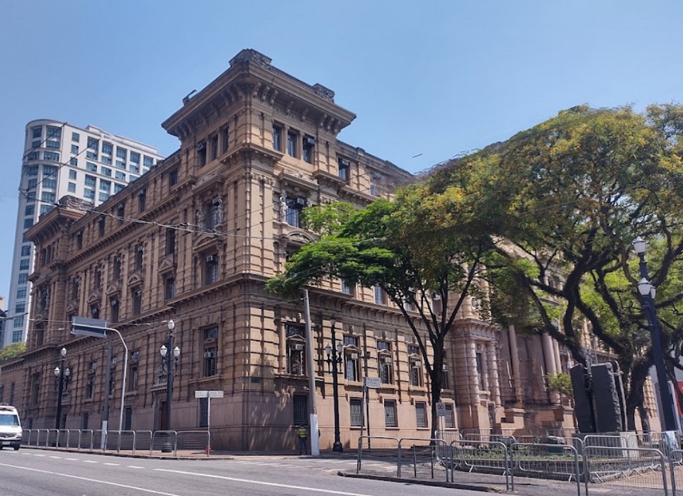 Entenda por que a Justiça inocentou o prefeito de Taubaté em caso de contratação sem licitação