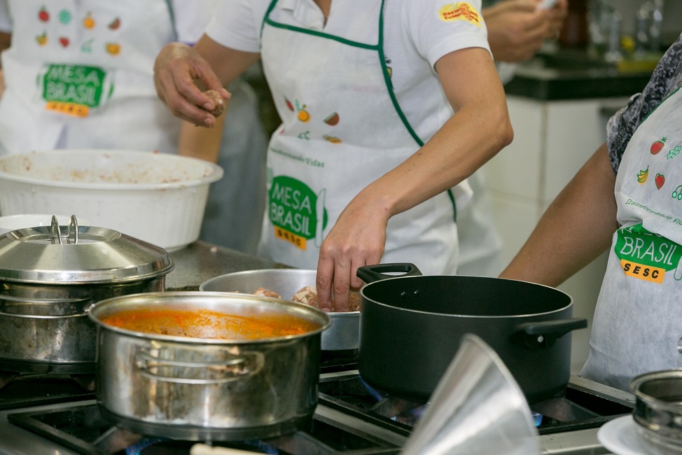 ‘Mesa Brasil’ do Sesc completa 30 anos