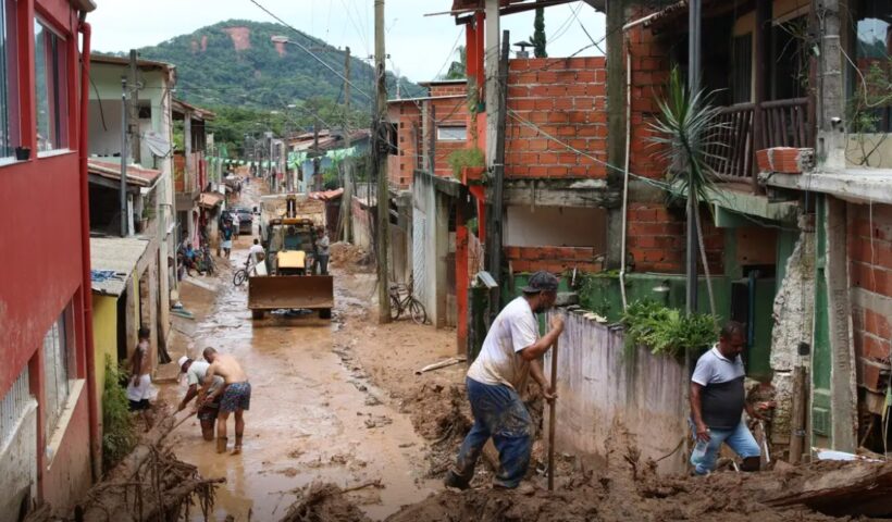 USP mapeia mil pontos de risco de deslizamento em São Sebastião