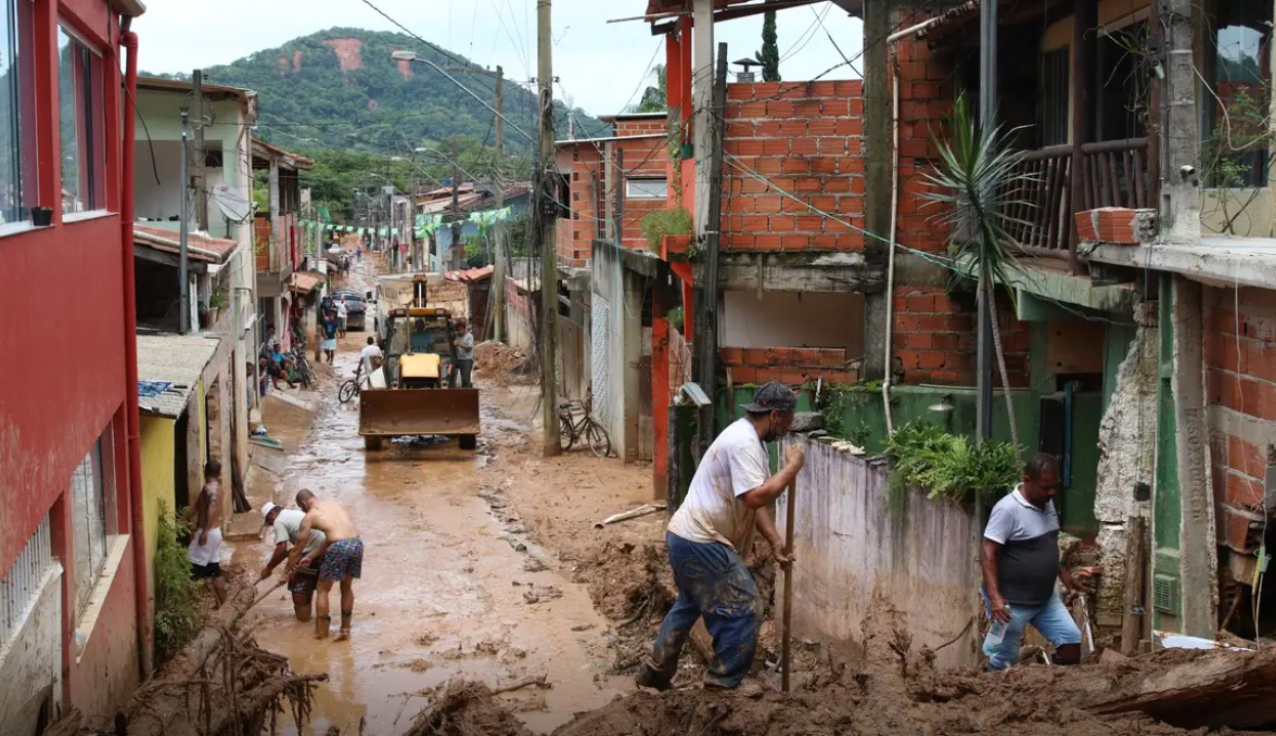USP mapeia mil pontos de risco de deslizamento em São Sebastião